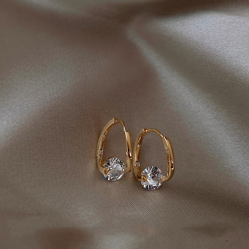 Cercei din metal cu zirconiu strălucitor francez, bijuterii de modă coreeană, design pentru fete de Halloween, senzație de design, accesoriu neobișnuit pentru femei 2021