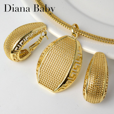 Diana Baby Set de bijuterii Cercei placati cu aur Colier cu suspendare pentru femei Vanzare fierbinte Cadou pentru petrecere de nunta Clasic la modă