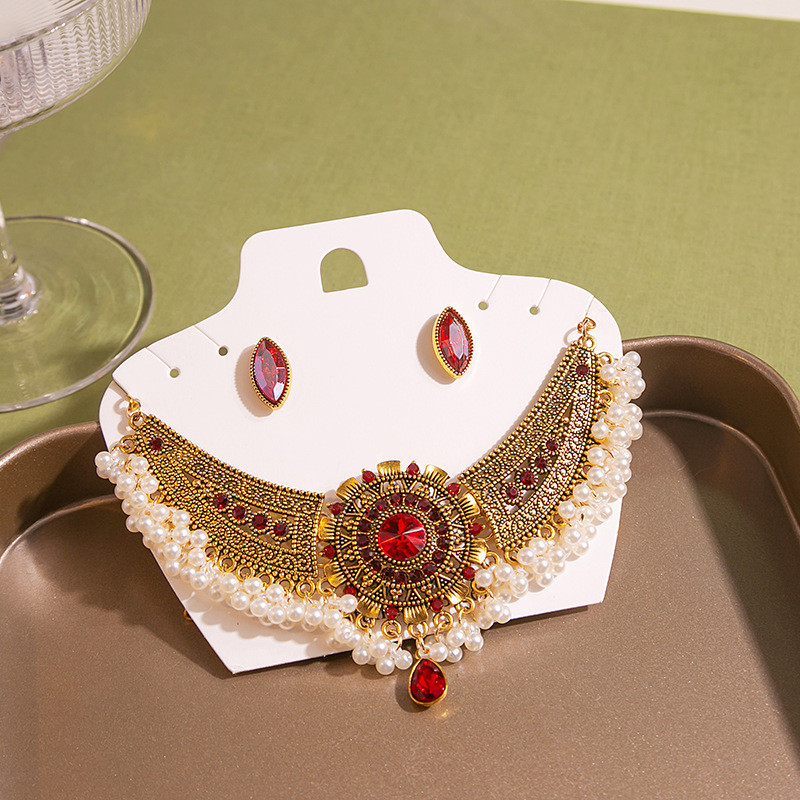 Set de bijuterii de nuntă de cristal elegant de lux pentru femei, vintage, cercei cu picătură de apă, set de colier de culoare aurie indiană, cadou de mireasă