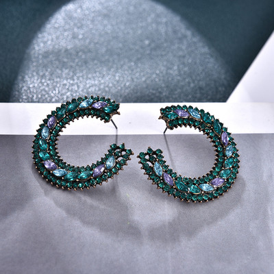 Cercei Ztech Za, culoare verde, cristal/stras, cercei lungi cu pandantiv geometric, bijuterii vintage, accesorii pentru femei