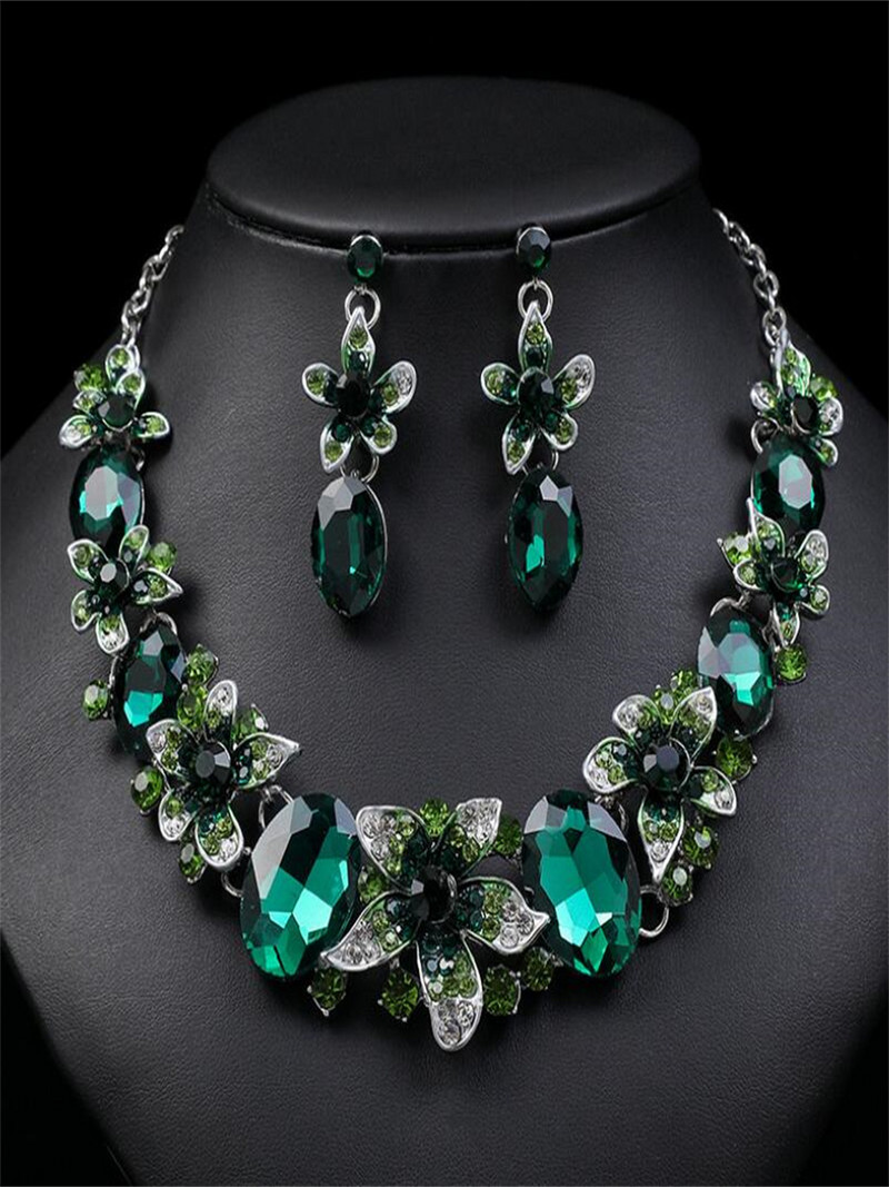 Sada žiarivých krištáľových šperkov z krištáľovej zliatiny, retro krištáľové farebné doplnky pre ženy