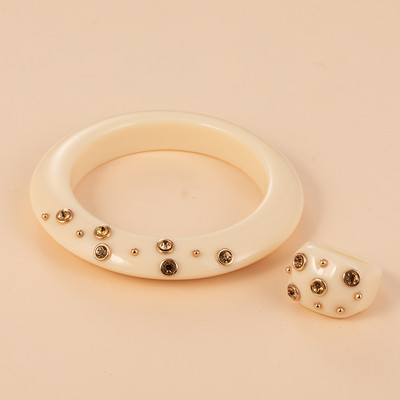 6 stílusos, divatos indiai ékszerkészlet nőknek. Aranyos akril, nagy gyűrűvel és karkötővel, gyanta bűbájjal, kristály karperecekkel lányoknak