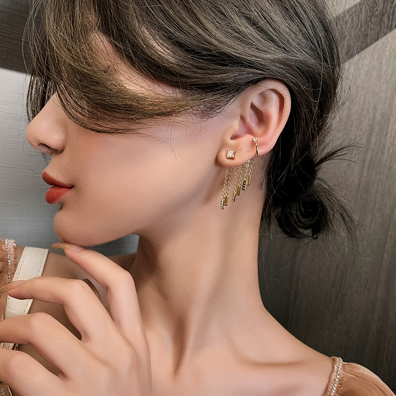 Noua clipă de ureche neobișnuită și știft într-o singură bucată cu ciucuri, cercei suspendați, bijuterii pentru femei coreene, de lux, accesorii SEXY, cercei