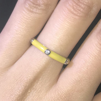 10 színű egyszerű stílusú, fényes cirkon kővel kirakott, egyszerű stílusú zománcgyűrű, divatos női eljegyzési gyűrű