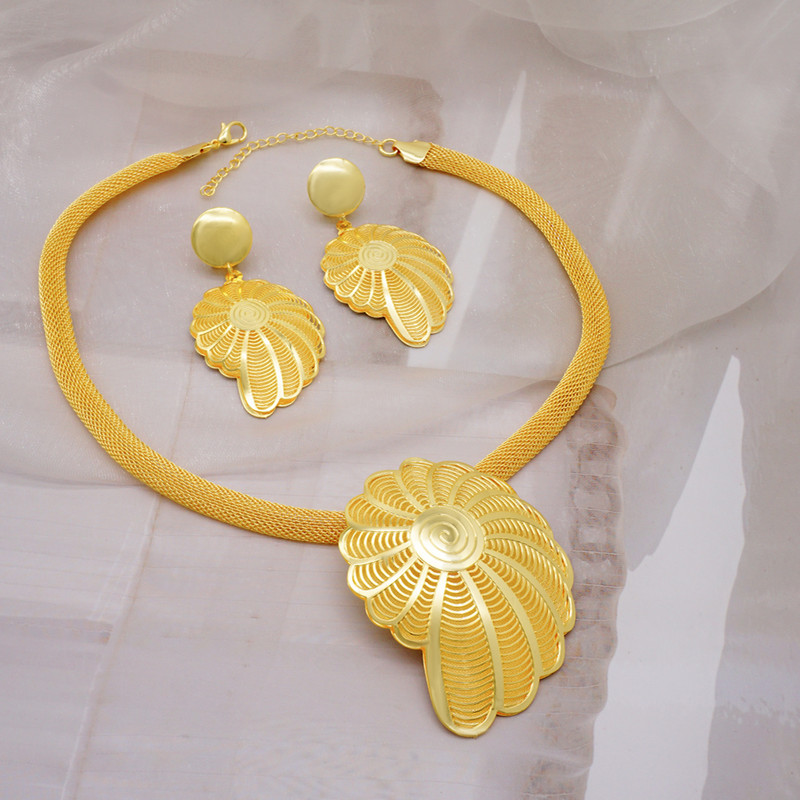 Divat, nigériai nő, esküvő, afrikai, nagy medál, csocsó, virág ékszerkészlet, Dubai arany színű menyasszonyi ajándék