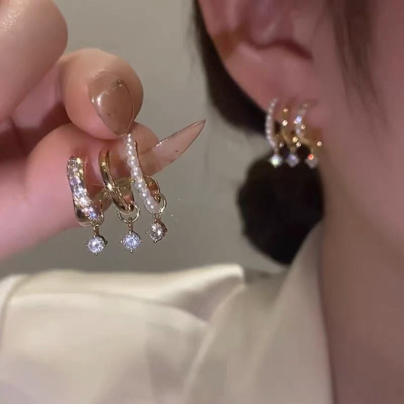 Cercei geometrici cu mai multe straturi de zircon în stil coreean pentru femei Cercei de cristal cu picătură de temperament Bijuterii de petrecere Cadouri rafinate