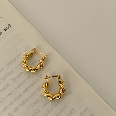 Minimalista vastag csavart fém karikás fülbevaló nőknek Designe temperamentum lányok francia Daily Hoops Statement ékszerek