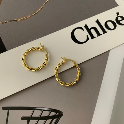 Minimalista vastag csavart fém karikás fülbevaló nőknek Designe temperamentum lányok francia Daily Hoops Statement ékszerek