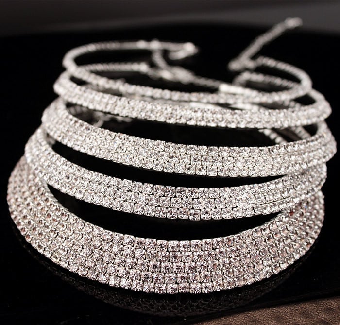 Vânzare fierbinte Mireasa Clasic Strass Cristal Choker Colier Cercei și Brățară Seturi de bijuterii de nuntă Accesorii de nuntă X164