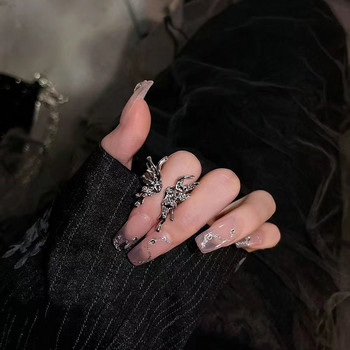 2022 Винтидж пънк метална течна форма Пеперуда Регулируеми дамски пръстени Модни изискани аниме пръстен с насекоми Готически бижута