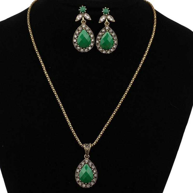 Nagy vízcsepp lógó fülbevaló vintage ékszer antik arany színű zöld gyanta nyaklánc medál női fülbevaló