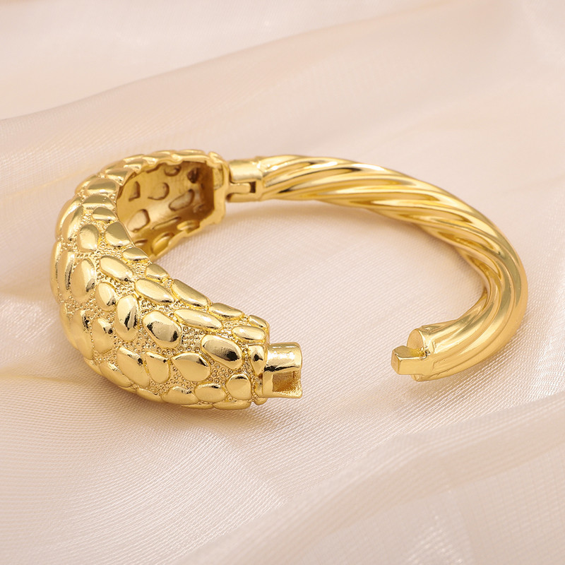 Új karkötő arany színű karkötők gyűrű díszlettervező ékszerek hölgyeknek Dubai afrikai nők ékszerek buli évfordulójára