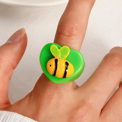 4Pcs/Set Šareno slatko akrilno prstenje za žene Modni prozirni geometrijski smolasti prstenovi za prste Poklon nakita za ženske zabave