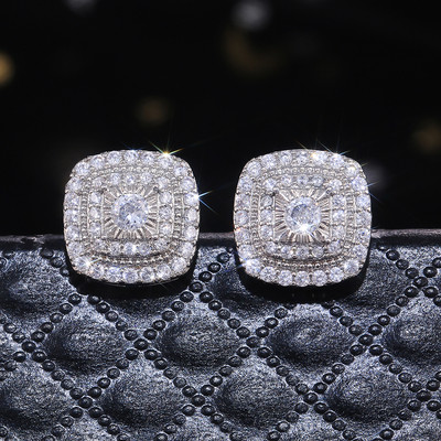 Huitan Brilliant Cubic Zirconia Stud Earrings for Princess Квадратна форма Гъвкав стил Изискан подарък Дамски обеци Класически бижута