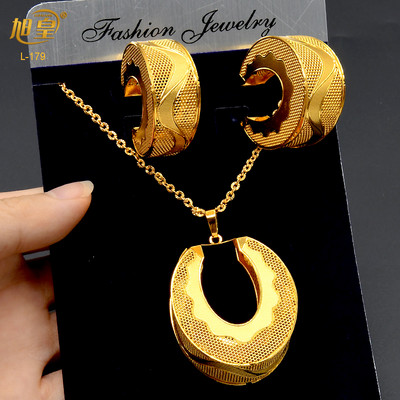 XUHUANG Dubai Fashion Geometry Комплекти бижута за жени Колие с обеци Висулка Бижута с индийско покритие за годеж Подарък