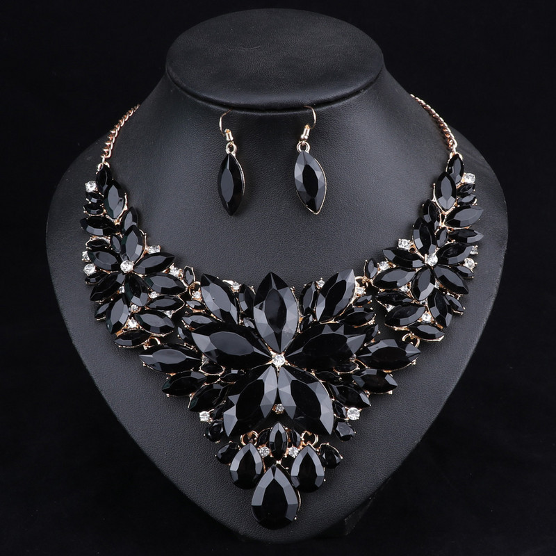 Krištolo papuošalų rinkiniai Vestuviniai karoliai Auskarai rinkiniai Vestuvių vakarėlis Juvelyriniai dirbiniai Suknelė Juvelyriniai papuošalai Priedai