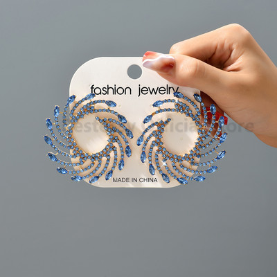 Европейски американски модни преувеличени пиърсинг обеци за жени Момиче Слънчева форма Уникален дизайн Изящни аксесоари за бижута