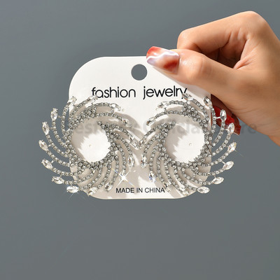 Европейски американски модни преувеличени пиърсинг обеци за жени Момиче Слънчева форма Уникален дизайн Изящни аксесоари за бижута