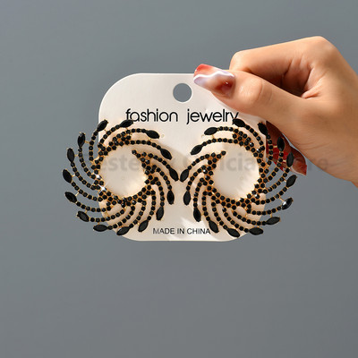 Европейски американски модни преувеличени пиърсинг обеци за жени Момиче Слънчева форма Уникален дизайн Изящни аксесоари за бижута