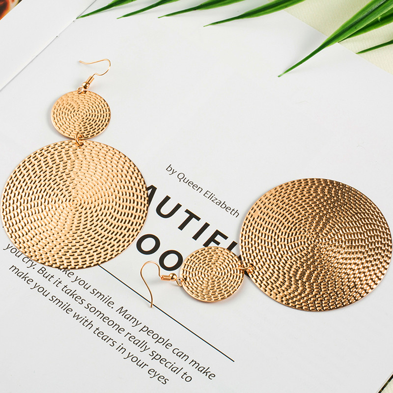 Eltúlzott arany csepp fülbevaló nőknek Statement ékszer Divat nagy, kerek kör alakú lógó fülbevaló Punk fülbevaló fülbevaló