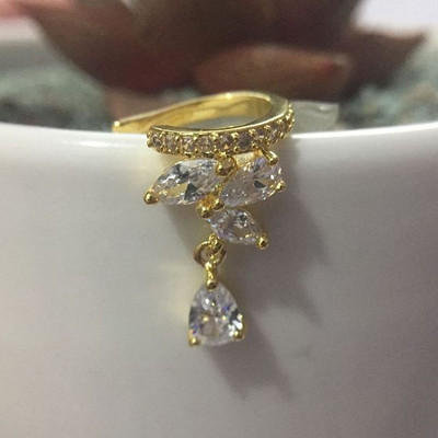 Aranyos punk CZ cirkon fülmandzsetta ezüst színű Egyszerű kerek golyós kristálykapcsok fülek kicsi, nem piercing fülbevaló fülbevaló