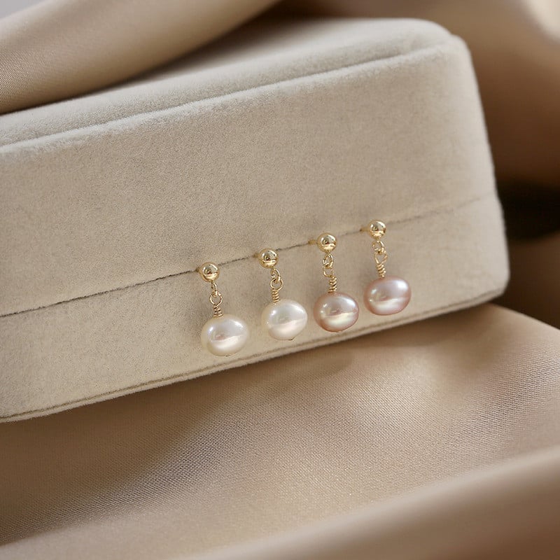 Minar Cercei cu perle de apă dulce neregulate delicate pentru femei Cercei cu picătură agățați din metal de culoare aurie Bijuterii franceze 2022