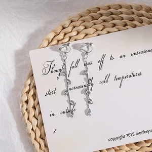 Klasszikus luxus menyasszonyi strasszos kör alakú hosszú bojt csíptető fülbevalón, nem piercinges női fülbevaló