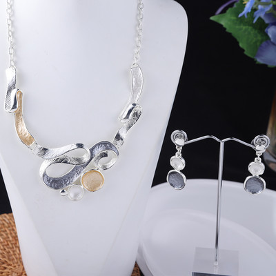 Reducere Cring Coco Magnolia Flower Bijuterii Seturi Fashion Resign Pandantiv Colieri Albastru Email Lanțuri Colier Cercei pentru femei