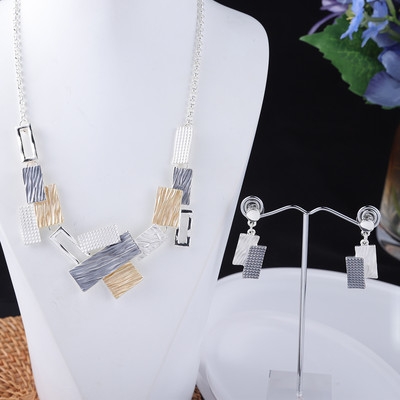 Reducere Cring Coco Magnolia Flower Bijuterii Seturi Fashion Resign Pandantiv Colieri Albastru Email Lanțuri Colier Cercei pentru femei
