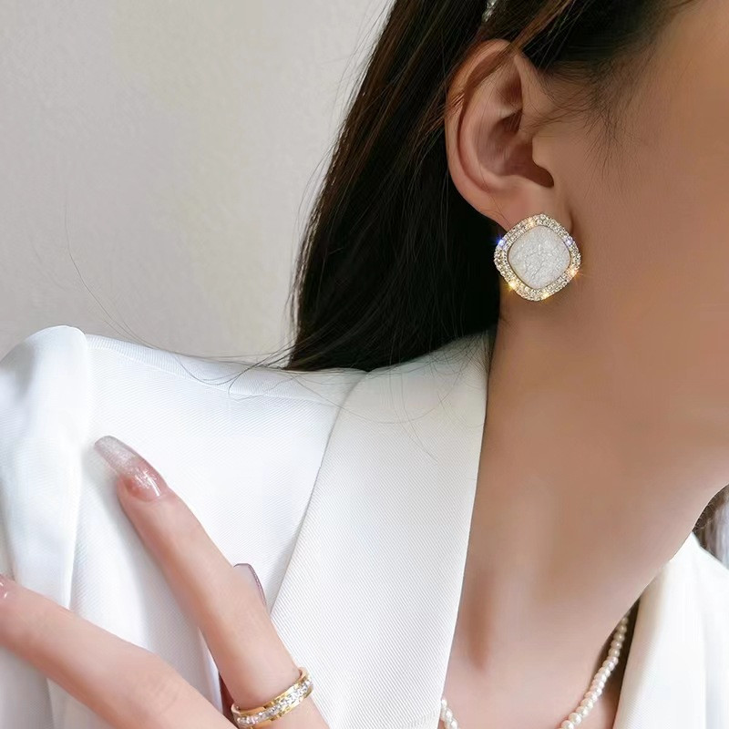 Új divatos, geometrikus strasszos fülbevaló, divatos csepp mázas divat, friss királynő, modern női fülbevaló koreai ékszer 2023