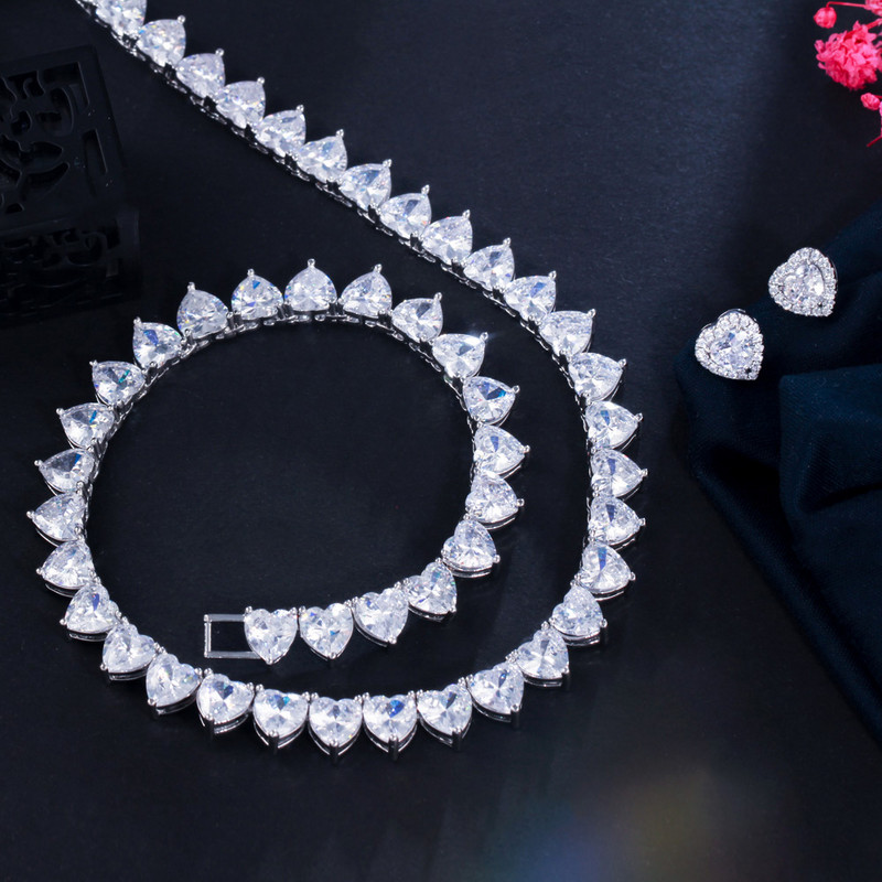 CWWZircons Sparkling Love Heart Shape Cubic Zirconia Choker Colier Cercei de logodna Set de bijuterii pentru petrecerea de mireasă pentru femei T572
