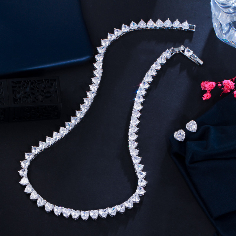 CWWZircons Sparkling Love Heart Shape Cubic Zirconia Choker Colier Cercei de logodna Set de bijuterii pentru petrecerea de mireasă pentru femei T572