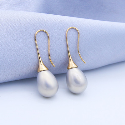 White Teardrop Simulation Pearl Earrings Dangle For Women Baroque Palace Style Jewelry Long Temperament Hook Απλά σκουλαρίκια