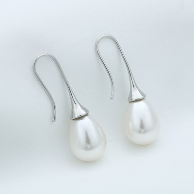 White Teardrop Simulation Pearl Earrings Dangle For Women Baroque Palace Style Jewelry Long Temperament Hook Απλά σκουλαρίκια