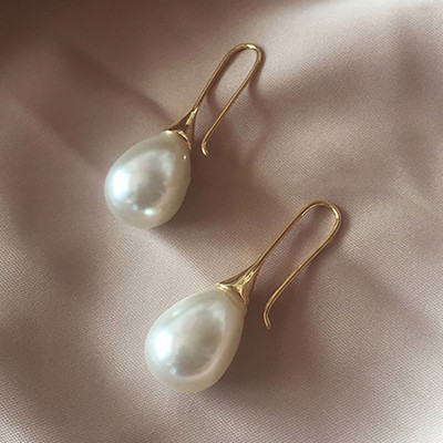 White Teardrop Simulation Pearl Earrings Dangle For Women Baroque Palace Style Jewelry Long Temperament Hook Απλά σκουλαρίκια