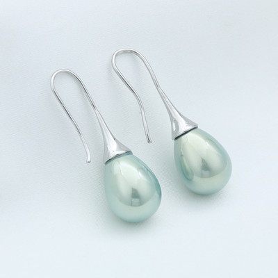 White Teardrop Simulation Pearl Earrings Dangle For Women Baroque Palace Style Jewelry Long Temperament Hook Απλά σκουλαρίκια