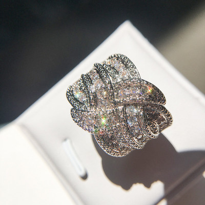 2022 Нови Bling CZ Циркон камък Сребърен цвят ленти пръстени за жени Сватбени годежи Модни луксозни бижута