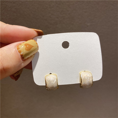 Új elegáns zománcozott női fülbevaló apró C-alakú fülbevaló arany színű fém szegecsekkel koreai divatos füldísz aretes de mujer