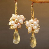 Vegyes színű gyöngyfürt zöld ametiszttel Fülbevaló