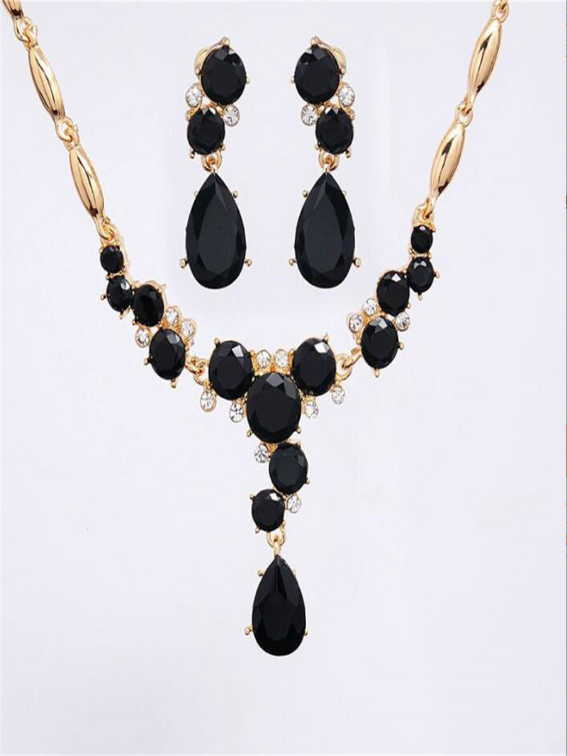 Aranylemezes kristály nyaklánc fülbevaló ékszer szett Minőségi ötvözetből készült ékszer kiegészítők női