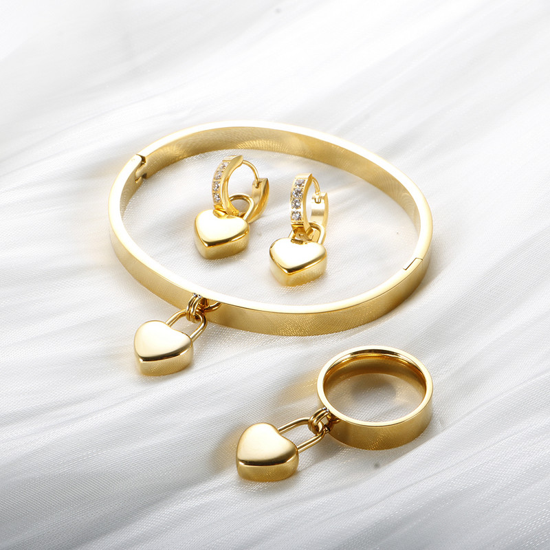 JINHUI Love Heart ékszer szett rozsdamentes acél zár szív báj karkötő női arany színű medál fülbevaló ujjgyűrű