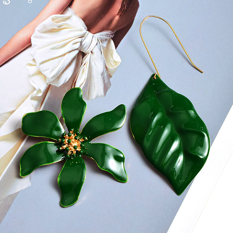 Nagyker új fém olajozott virágok formájú lelógó hosszú fülbevalók forró finom ékszer kiegészítők nőknek karácsonyi ajándék