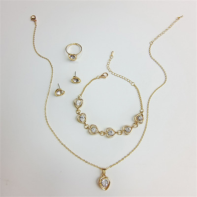 Luxus 4 db kivágott szív színű cirkon fülbevaló karkötő nyaklánc gyűrű szett nőknek divat eljegyzési parti ékszer ajándék