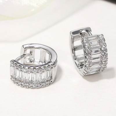 Cercei cu cerc pentru femei Huitan Fashion cu zirconiu cubic strălucitor Accesorii de lux pentru urechi pentru femei Bijuterii cu ridicata de bună calitate
