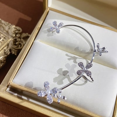 Asimetrična marka luksuznih kubičnih cirkonskih cvjetnih naušnica s nitnama za uho za žene Trendovski modni nakit u boji lista od bijelog zlata