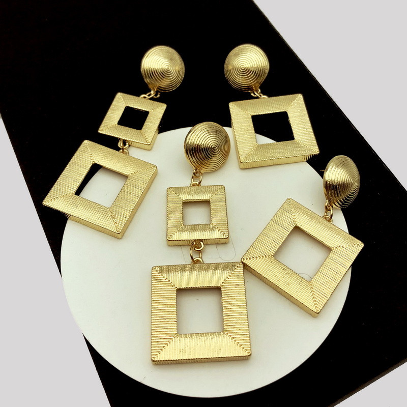 F.J4Z Fashion Punk auskarai moteriai Roko lydinio kvadratiniai Geo Chunky Auskarai Ladies Club Show Alloy Auskarai papuošalai Dropship