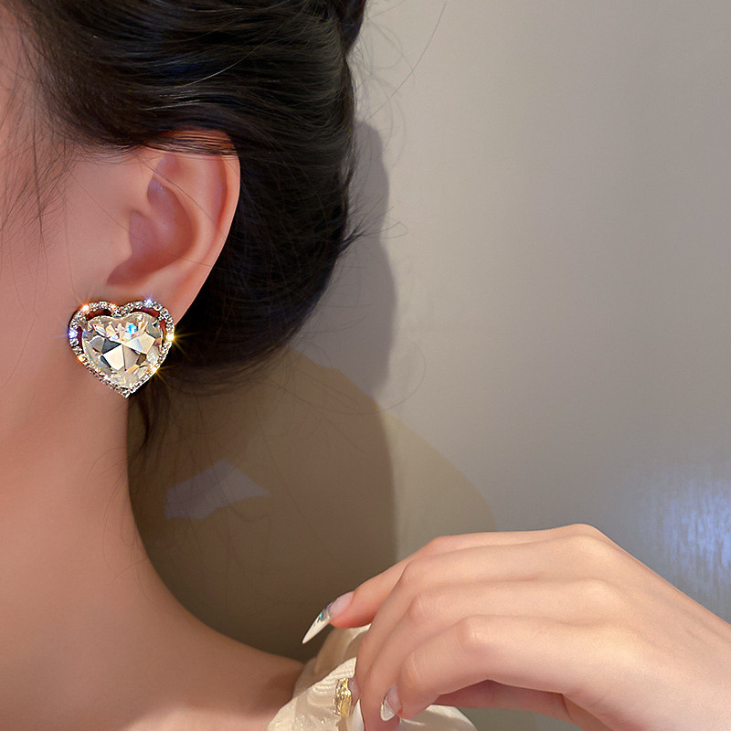 FYUAN cercei cu clemă de cristal cu inimă de dragoste pentru femei Bijoux fără străpungeri geometrici cu strass pentru ureche, bijuterii de referință