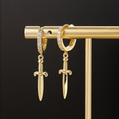 Sabie pandantiv pumnal piercing cartilaj cercei pentru femei barbat lobul urechii cercei hip hop bijuterii rock punk accesorii KBE232