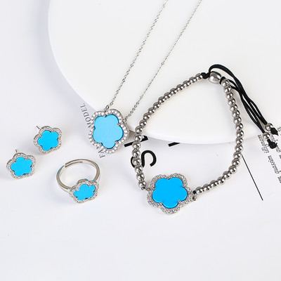 auzza Hat SaIa GaIb PIatab StaInIass StaaI ChaIn FIna Iaaf PataIs FIawars naturaI WhIta Vca Cleef nackIaca aarrIngs Ring BracaIa