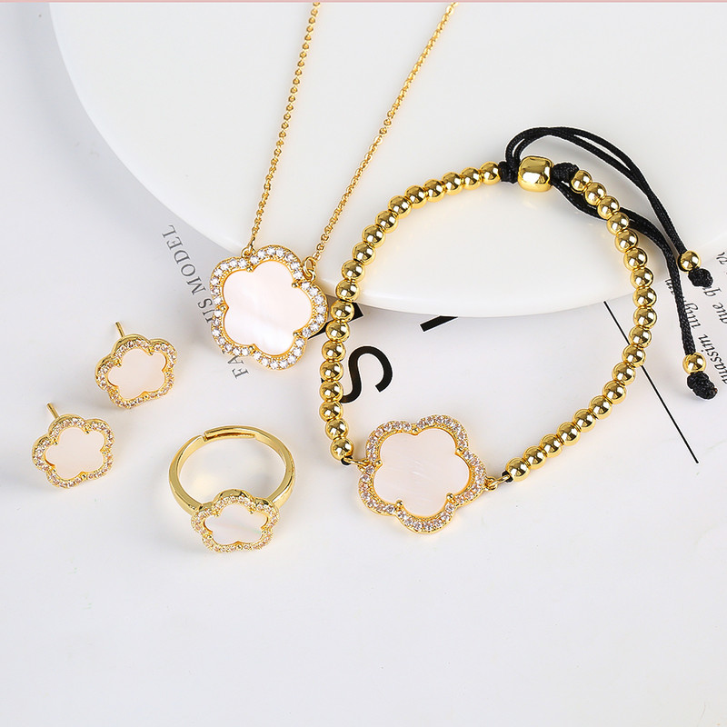 auzza Hat SaIa GaIb PIatab StaInIass StaaI ChaIn FIna Iaaf PataIs FIawars naturaI WhIta Vca Cleef nackIaca aarrIngs Ring BracaIa